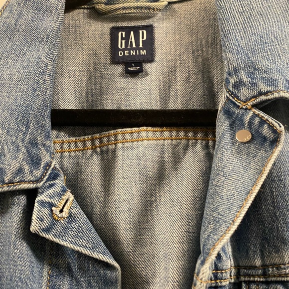 Gap denim jacket - Picture 2 of 3